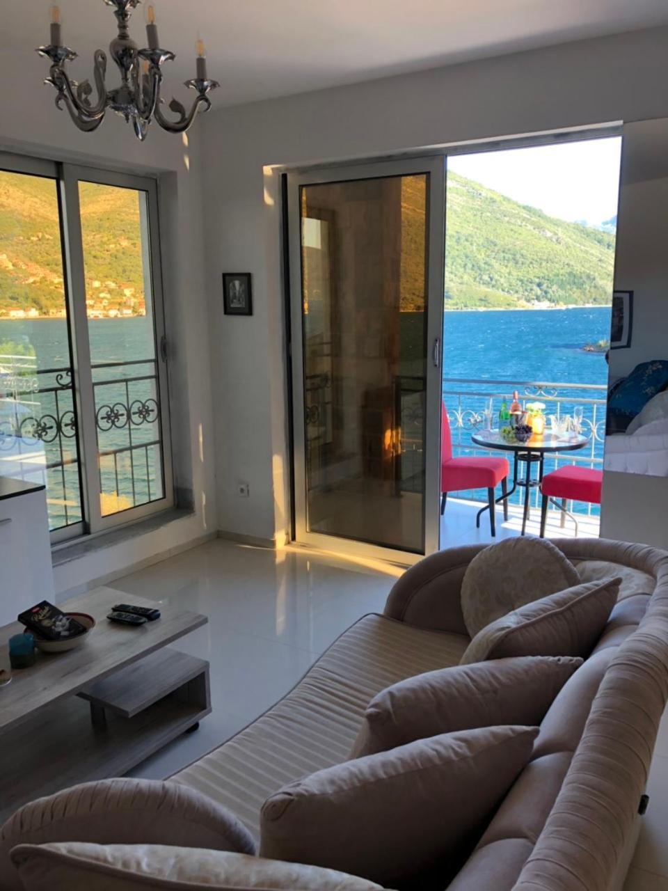 Apartment Galina Tivat Exterior photo